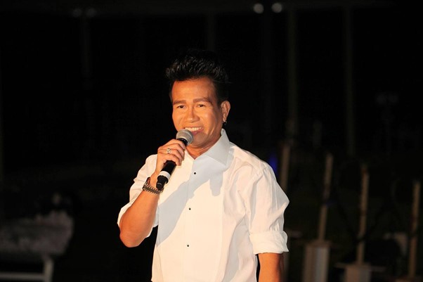 Quang Đông – Hành trình mang tiếng hát của yêu thương và niềm tự hào Việt đến với cộng đồng hải ngoại