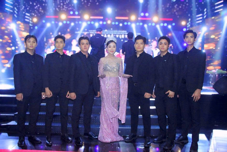 Hoa hậu Kim Phượng - người giữ vai trò quyền lực của nhiều chương trình nghệ thuật lớn