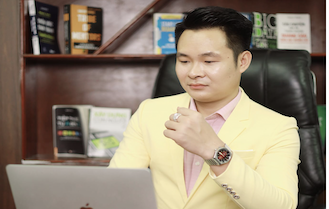 Doanh nhân Toàn Nguyễn - Hành trình thành công trong đầu tư lĩnh vực tài chính và vinh dự nhận nút bạc Youtube